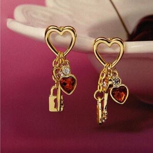 Gold Heart Dangle Earrings‎ with lock and key details
